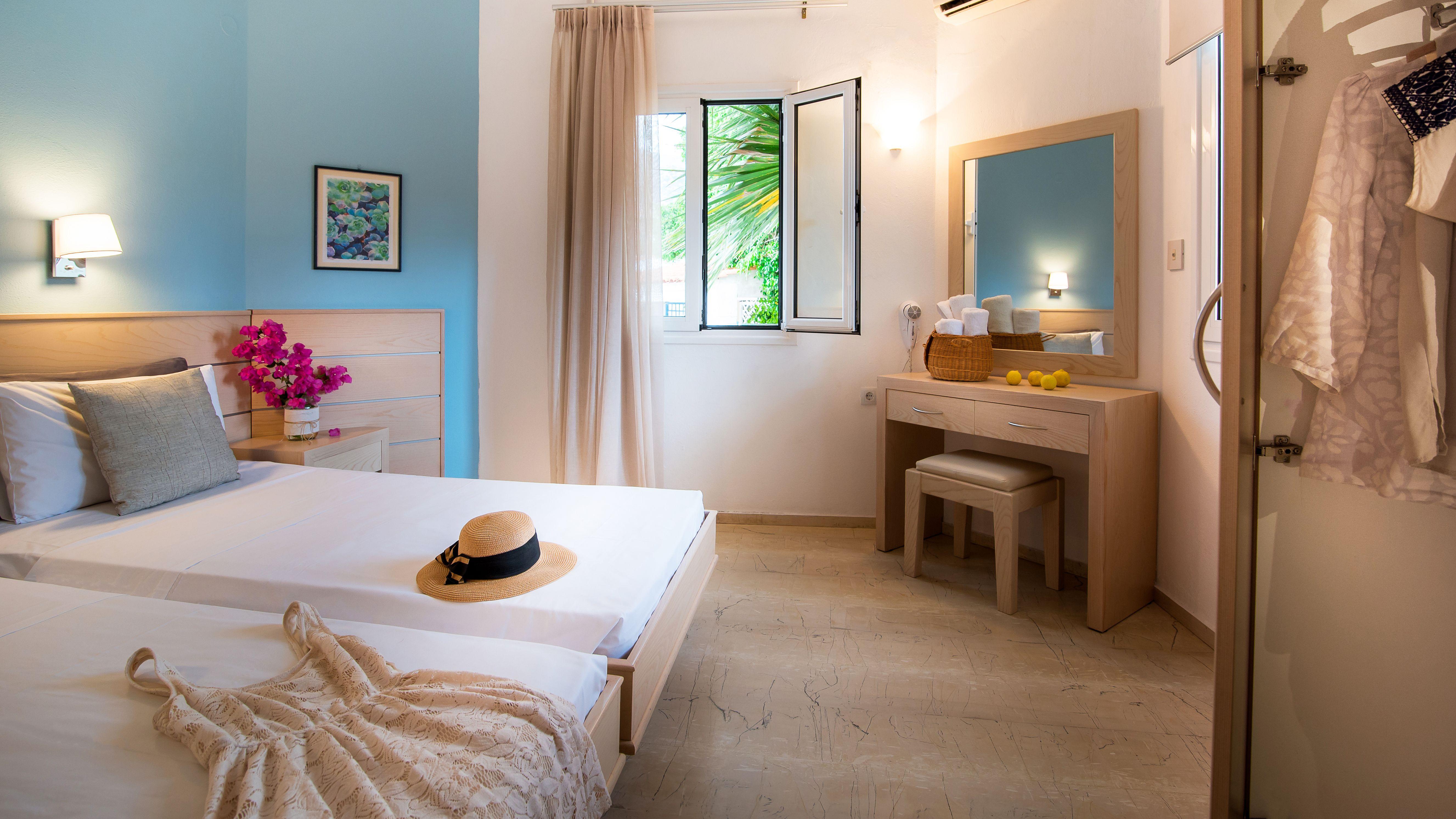 Melissa Apartments, Studios & Suites Malia Exteriör bild