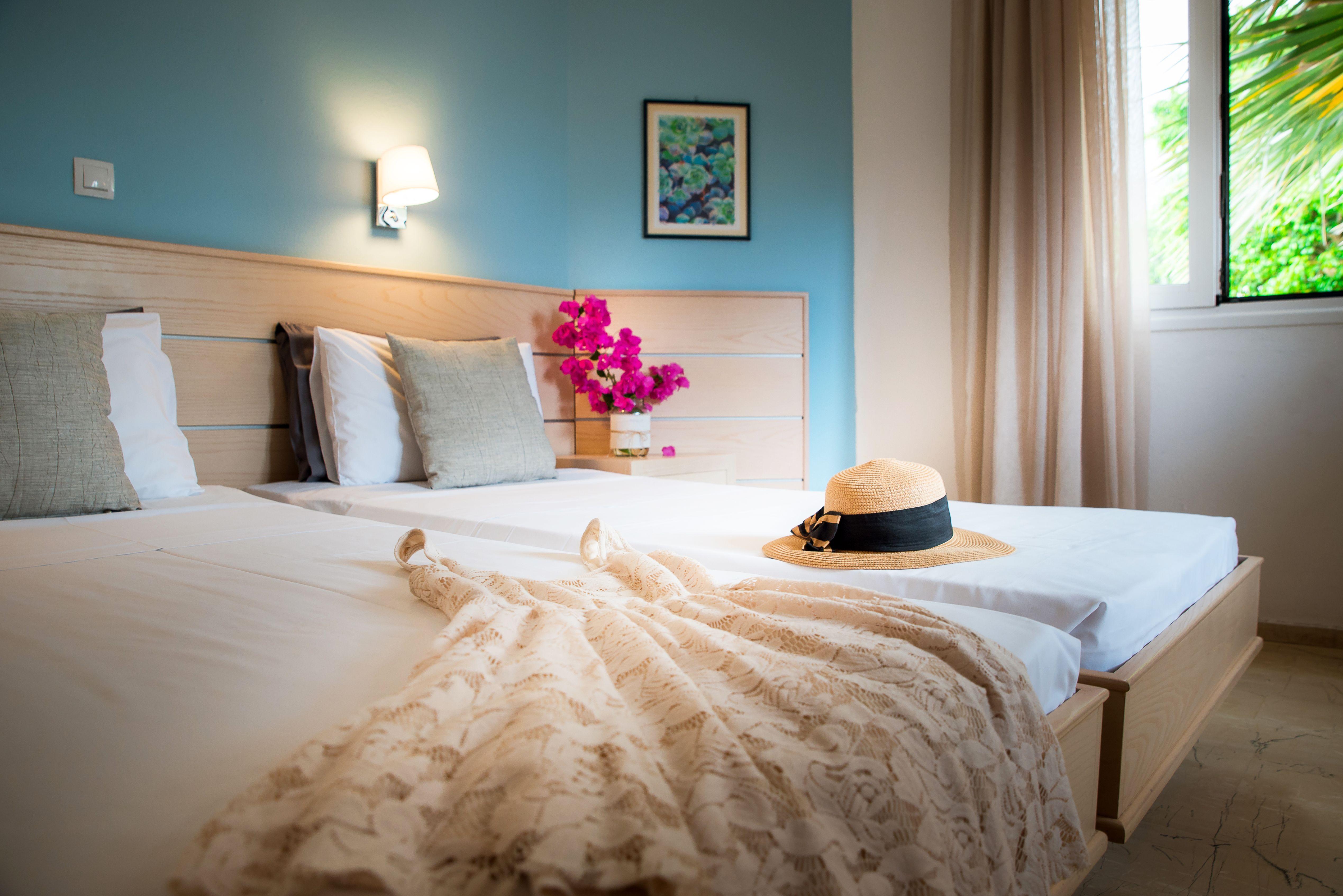 Melissa Apartments, Studios & Suites Malia Exteriör bild