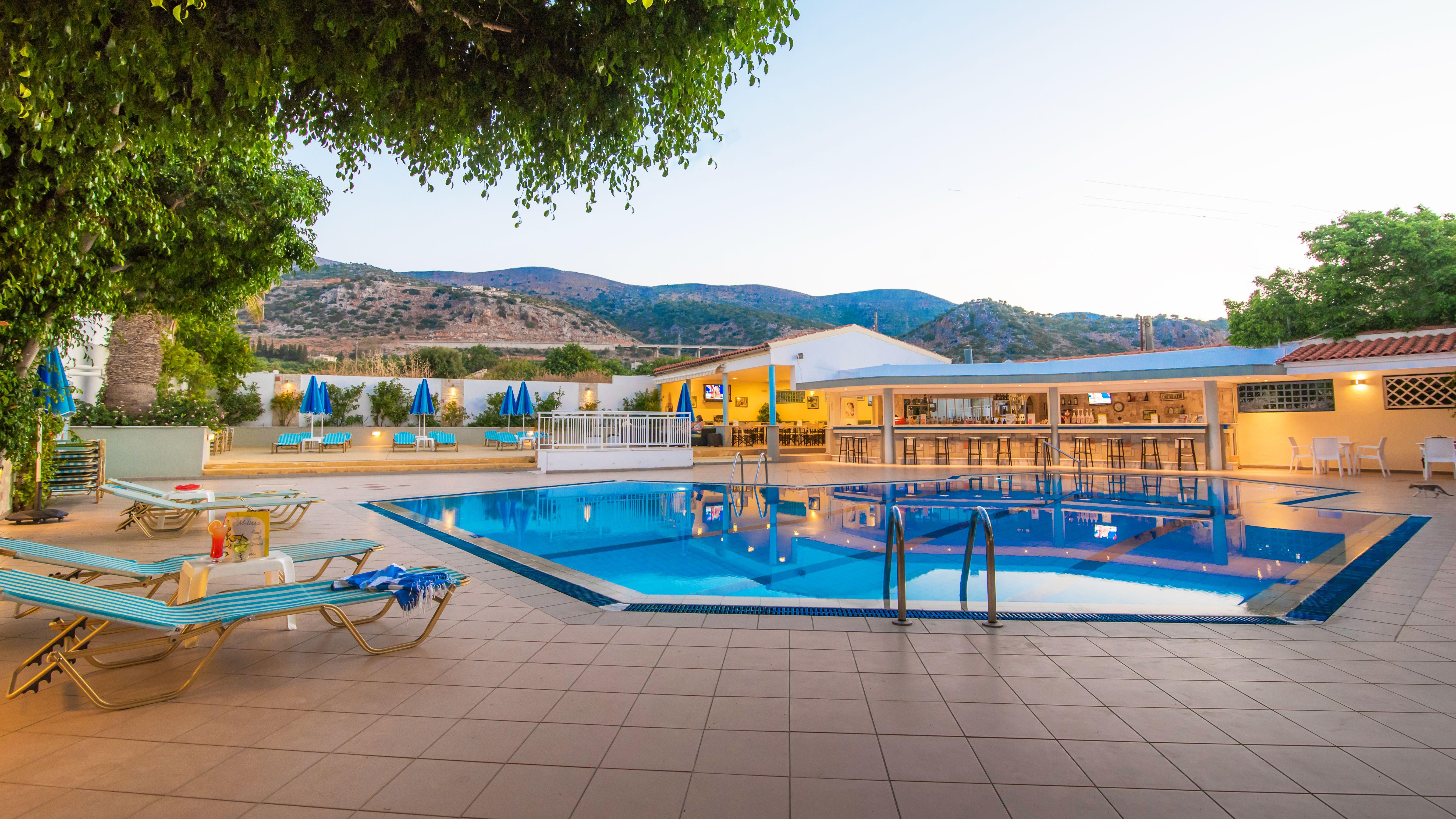 Melissa Apartments, Studios & Suites Malia Exteriör bild