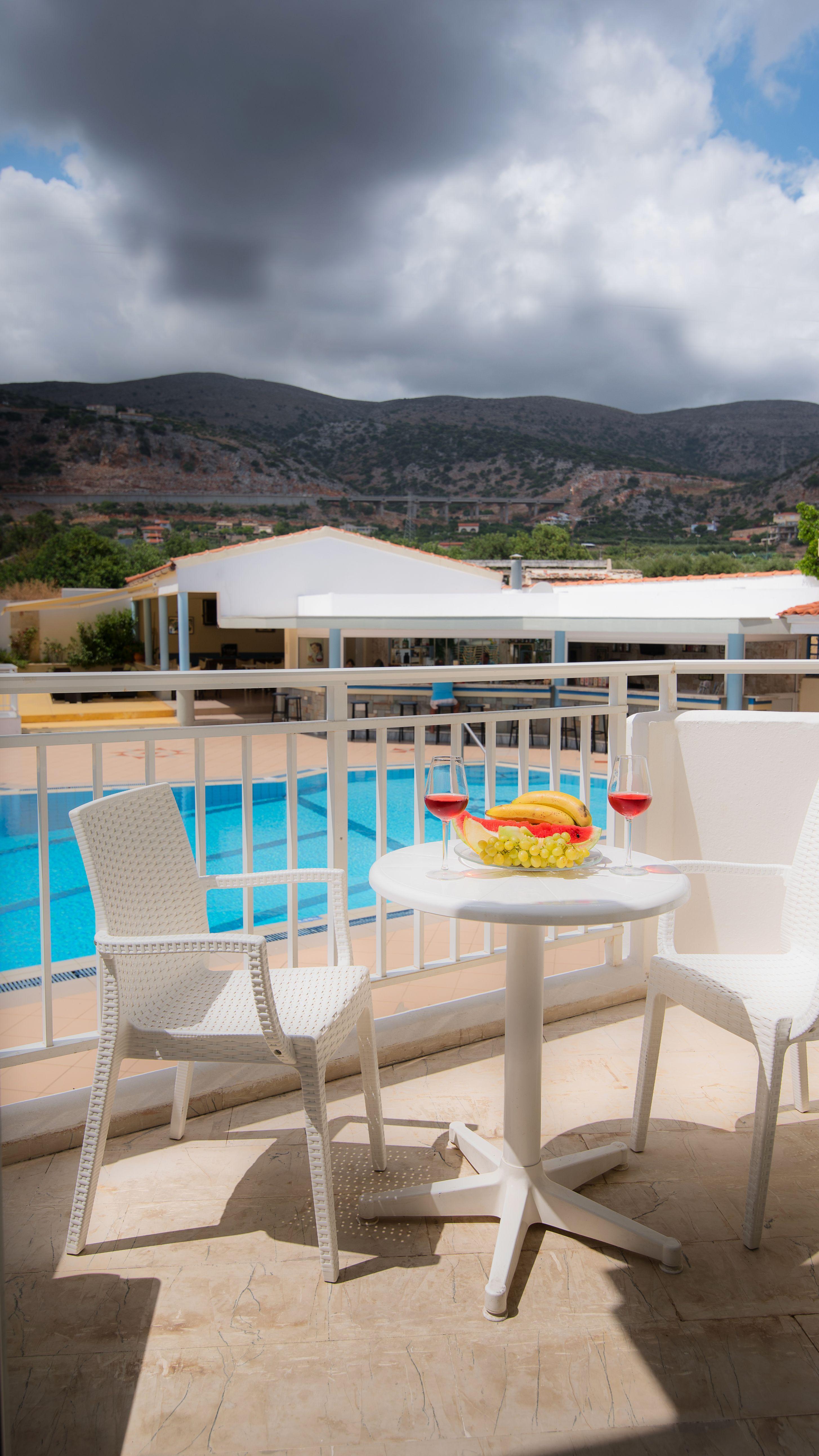 Melissa Apartments, Studios & Suites Malia Exteriör bild