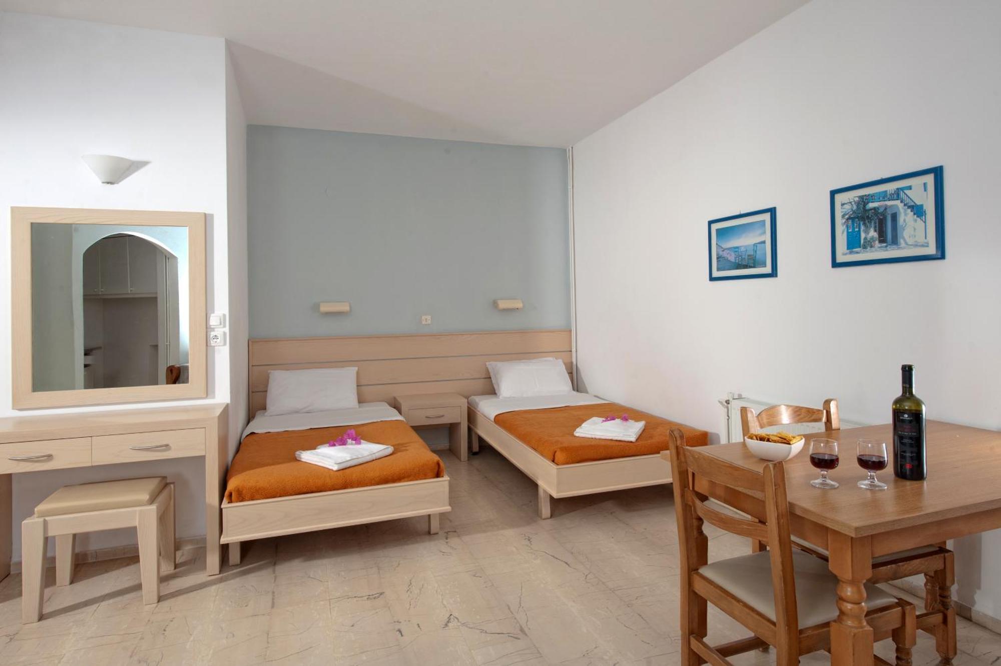 Melissa Apartments, Studios & Suites Malia Exteriör bild