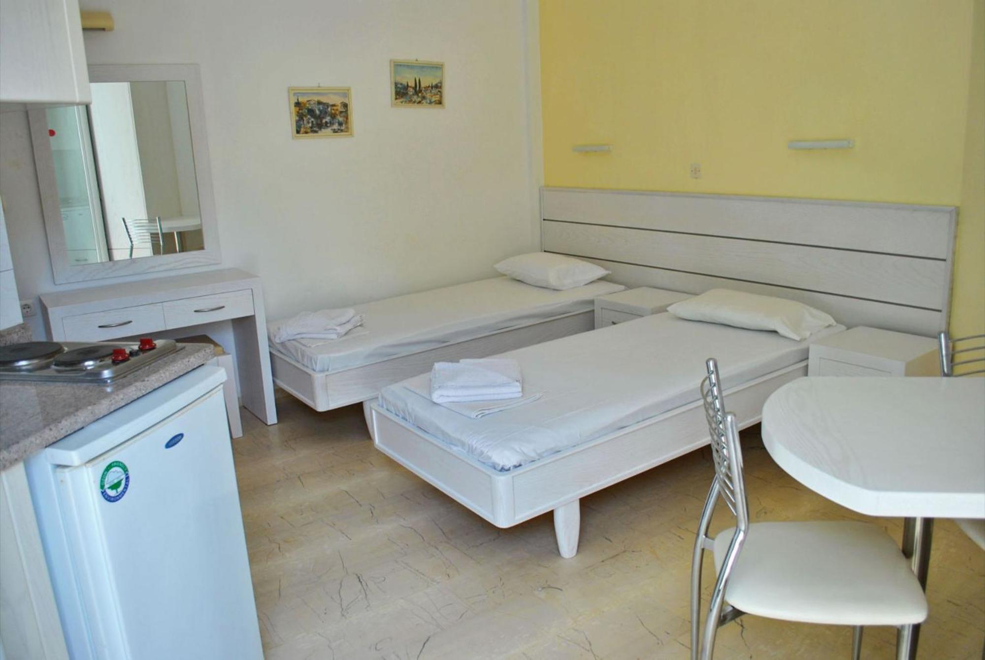 Melissa Apartments, Studios & Suites Malia Rum bild