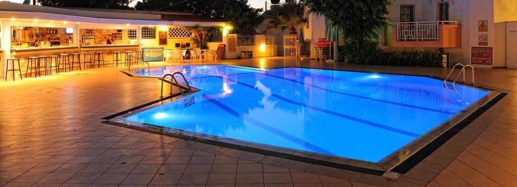 Melissa Apartments, Studios & Suites Malia Exteriör bild