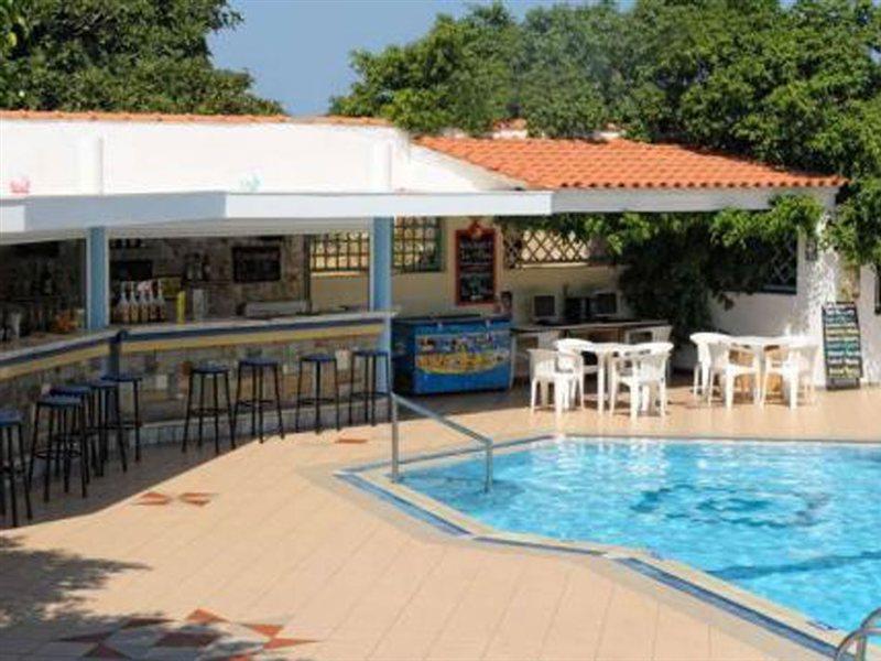 Melissa Apartments, Studios & Suites Malia Exteriör bild