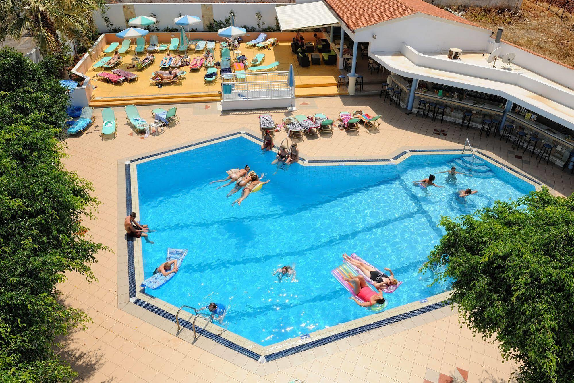 Melissa Apartments, Studios & Suites Malia Exteriör bild