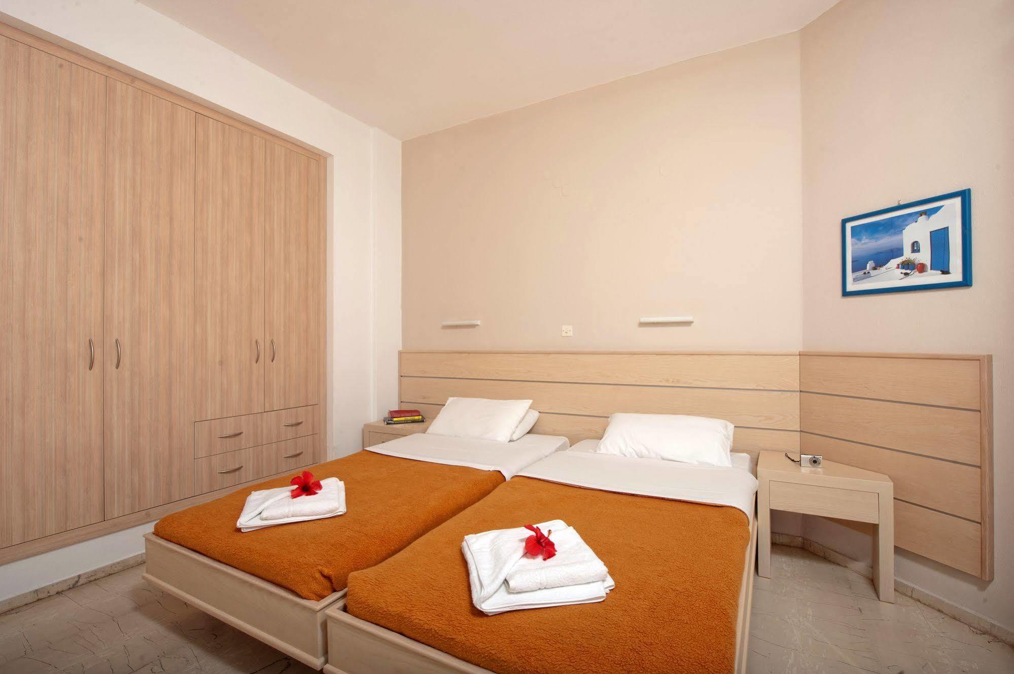 Melissa Apartments, Studios & Suites Malia Exteriör bild